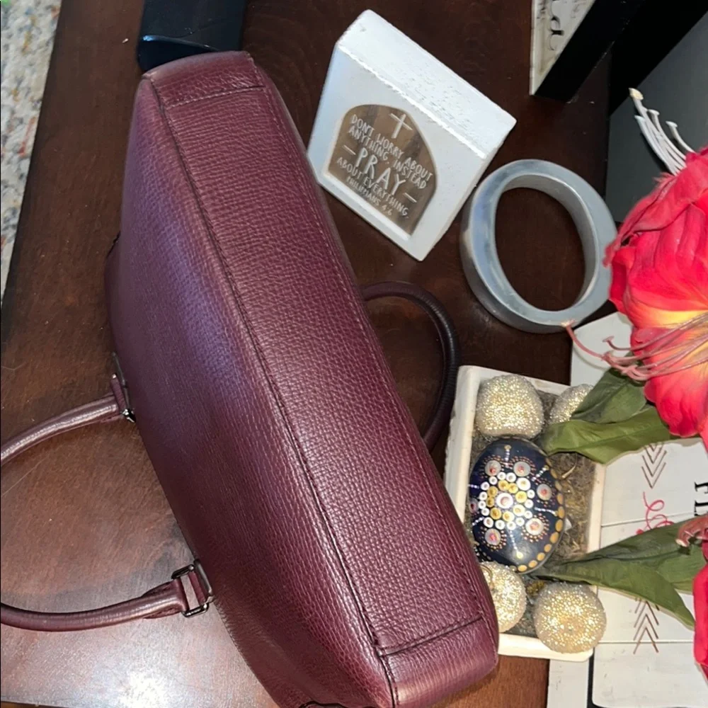 Dolce & Gabbana Mediterraneo Bordeaux Brick Red Laptop Bag Structured Design EUC